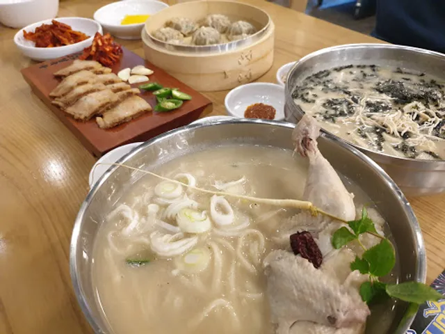Hyunpung Dak Kalguksu Chimsan Branch