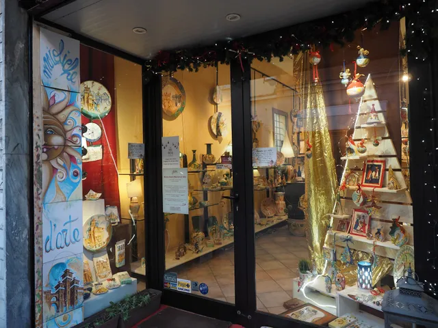 Monica Grandi maioliche d'arte