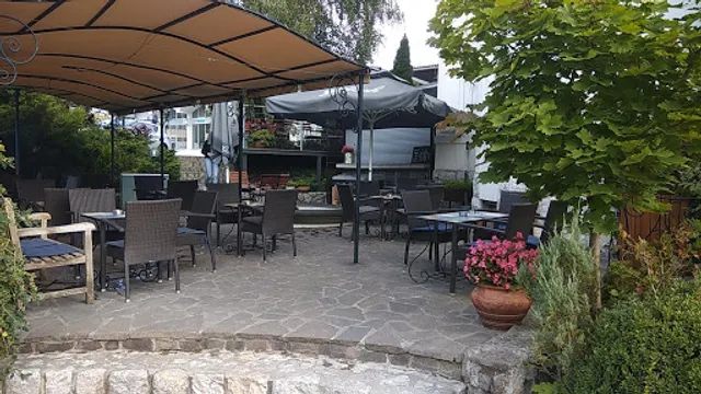 ACADEMIA Coffee Shop