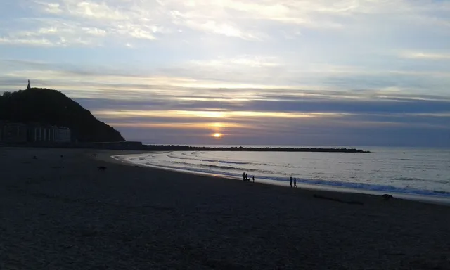 Atardecer en Zurriola