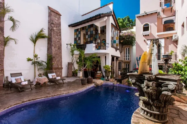 Garlands del Rio Boutique Hotel