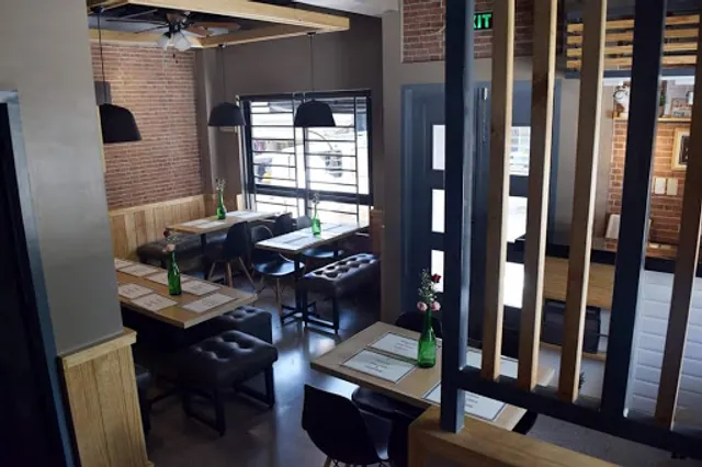 King's Table by King & I