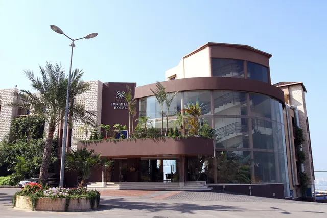 Sun Hills Suites Hotel