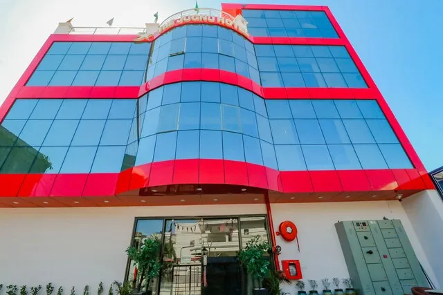 Super OYO The Jugnu Hotel
