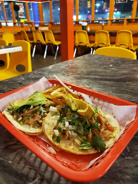 Tacos Y Mariscos El Amigo