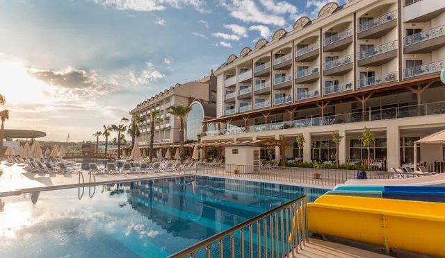 Mary Palace Resort & Spa