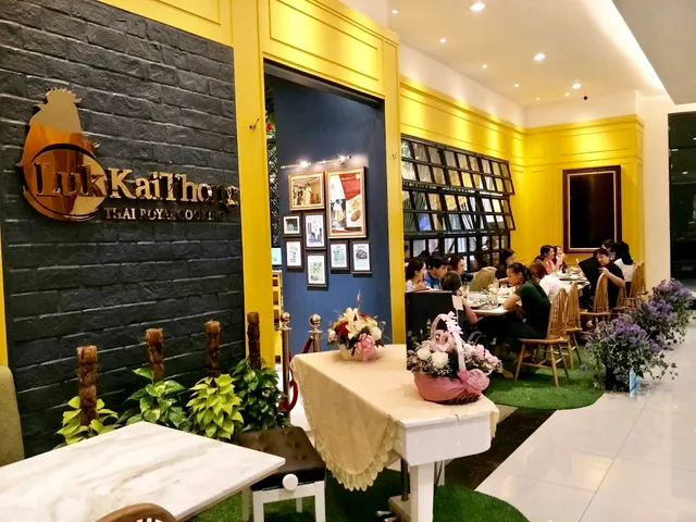 Luk Kai Thong - Chic Republic Bangna