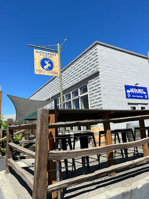 Moonshot Brewing Pub at the Park