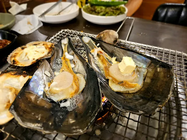 the Myeongpum Haemultang Jogaegui