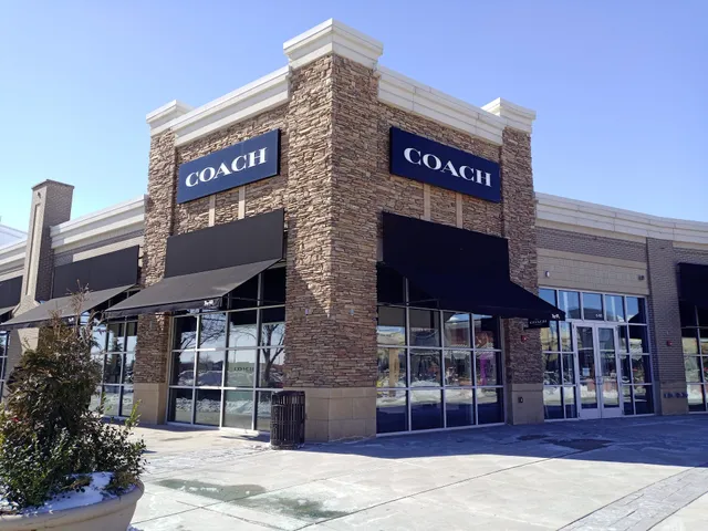 COACH Outlet