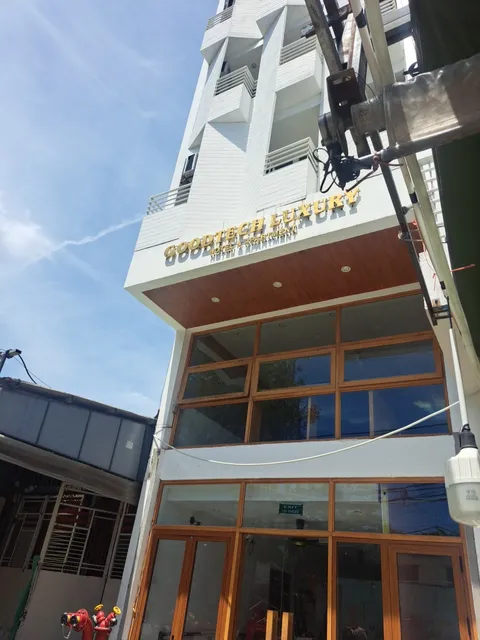 GOODTECH LUXURY Hotel & Apartment