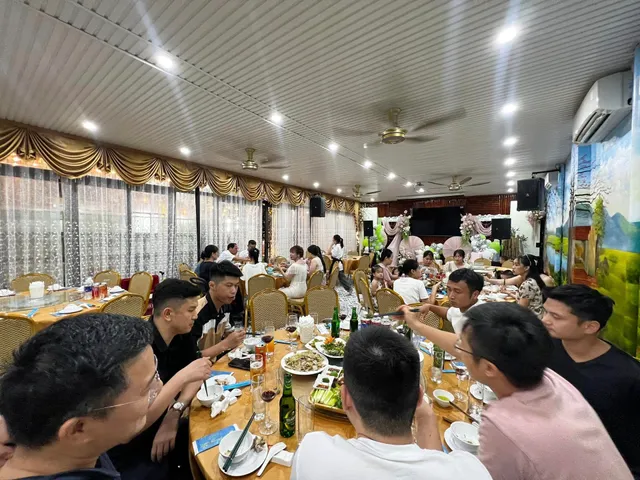 Nhà hàng Hương Mai