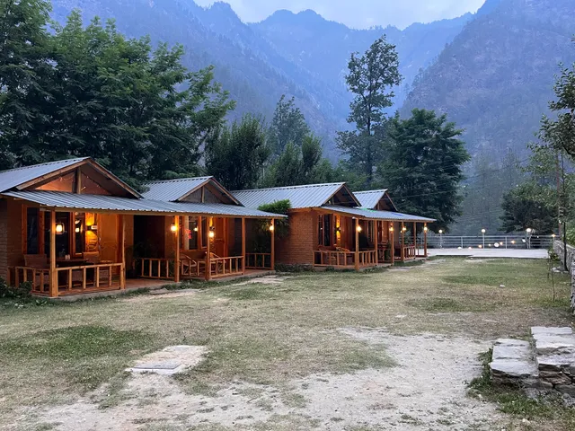 Chalo Kasol Huts and Camps