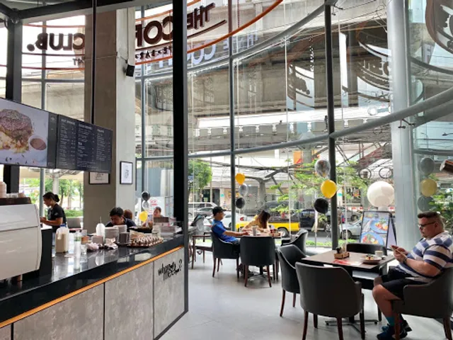 THE COFFEE CLUB Avani Sukhumvit