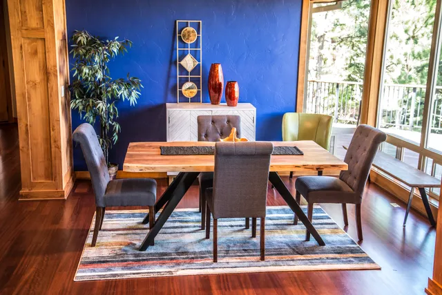 Bend Home Furniture & Decor