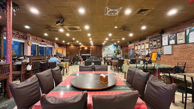 Ba Dong Yinyue Restaurant