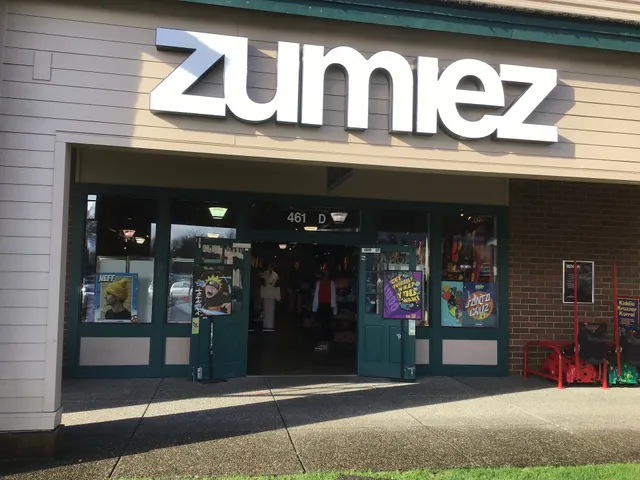 Zumiez