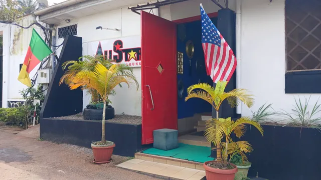 All Star, Yaoundé