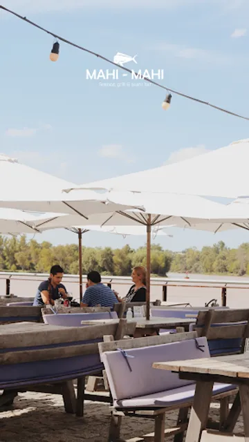 Mahi-Mahi Seafood, Bar & Grill