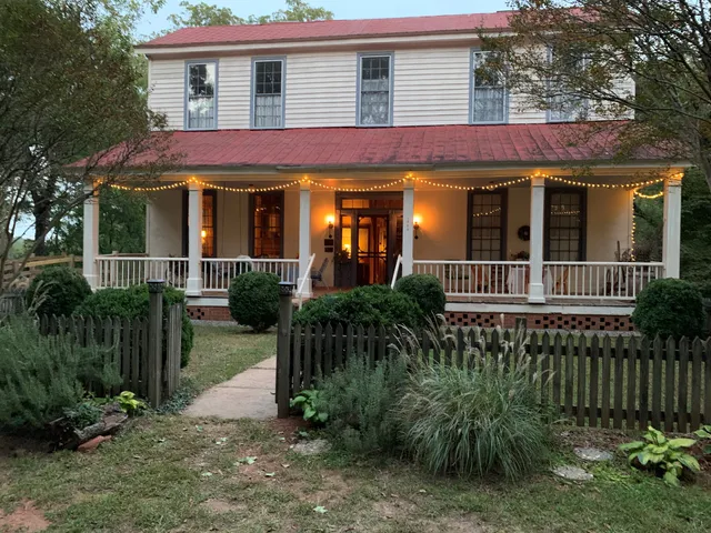 Rocky Retreat Bed & Breakfast