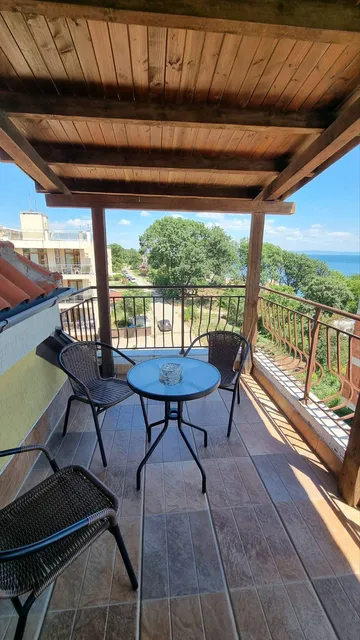 Сімейний готель Акра-ф