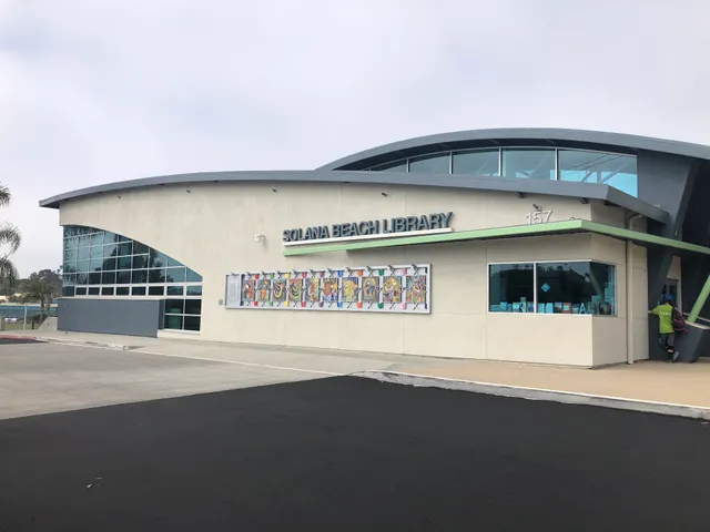 Solana Beach FOL Bookstore