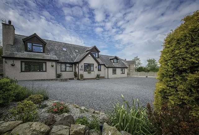 Lon Y Traeth Bed & Breakfast