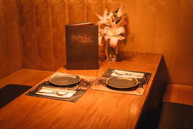 Eight Square 八方 - Chinese, Sushi & Bar