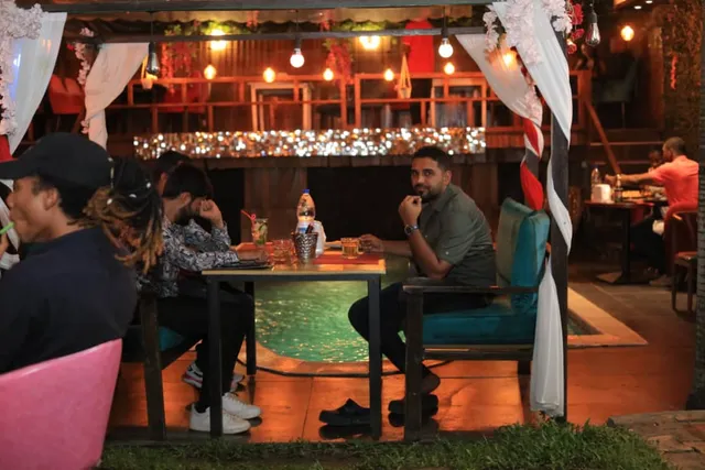 Le Bangkok (Thai/ Indian/ Ivorian)