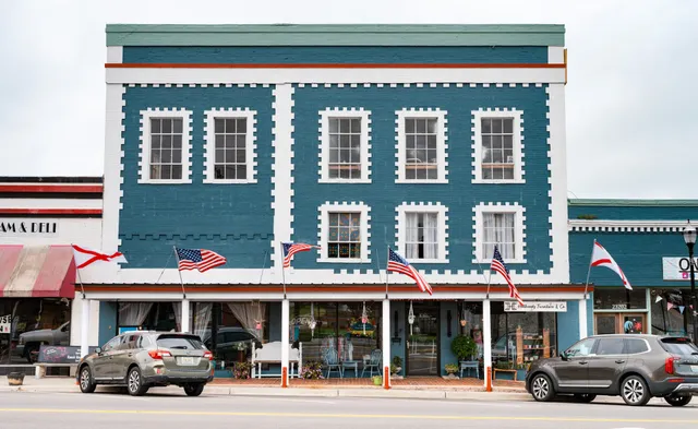 Guest Suites of Florala Hotel motel services