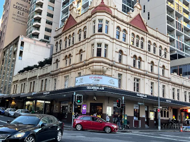Chamberlain Hotel (C-Bar)