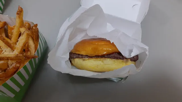 Cabana Burger