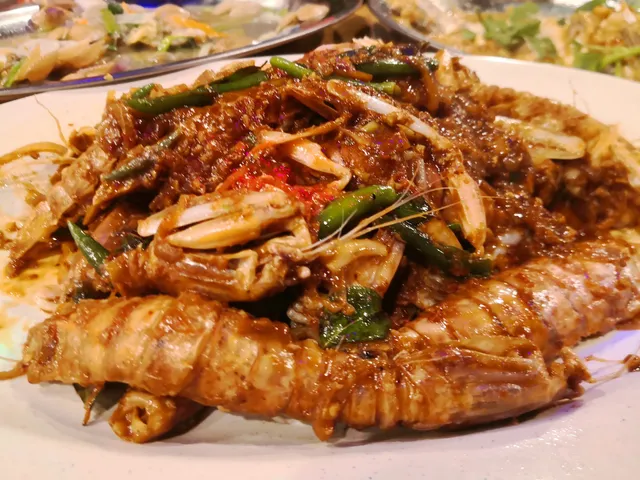 夜市海鲜冷气饭店 Nightlife Restaurant & Entertainment