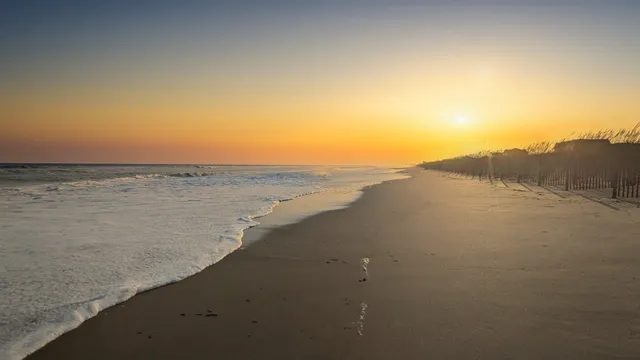 Pine Knoll Shores Public Beach Access B