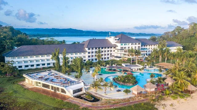Paradise Hotel Golf & Resort Manado