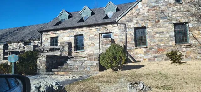 Bald Rock Group Lodge