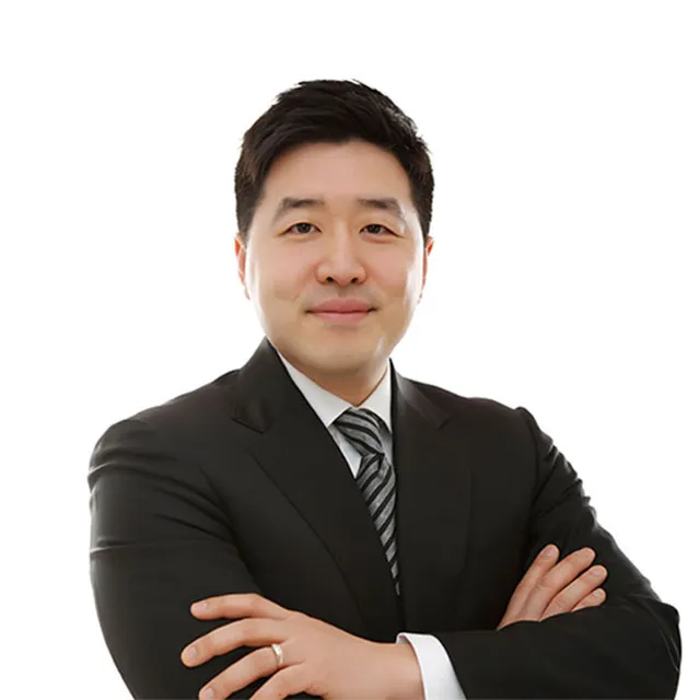 Tim Yew - Remax Real Estate Solutions Brokerage