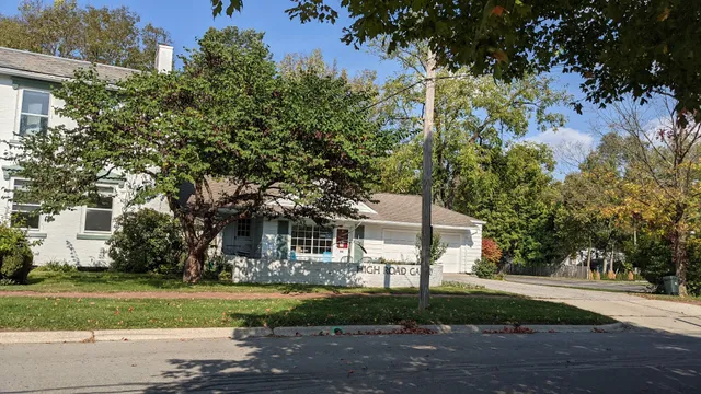 High Road Gallery and Studios