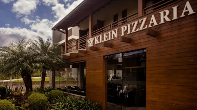 Klein Pizzaria