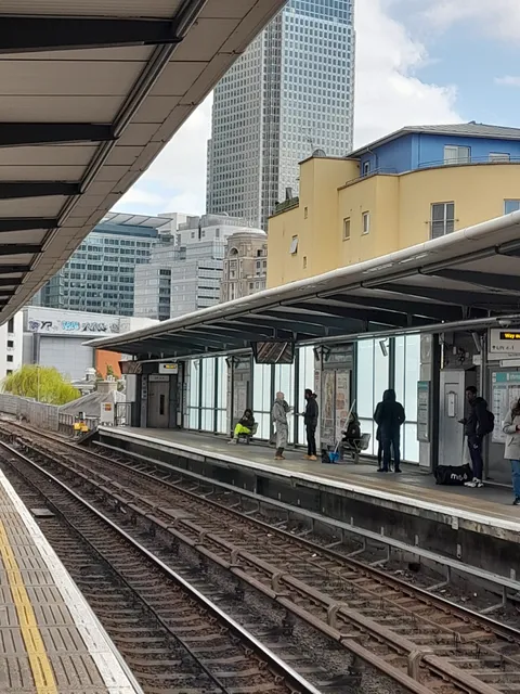 Westferry DLR station