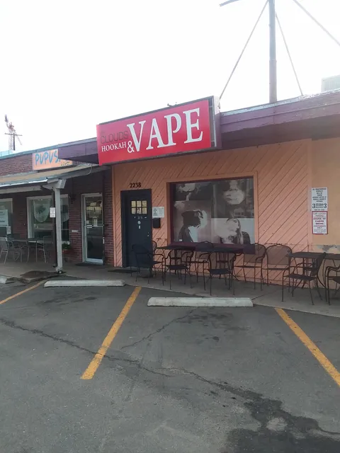 CLOUDS Glass and Vapes