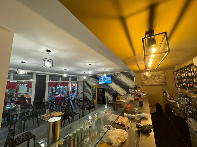 Love Caffe Bar & Pizzeria