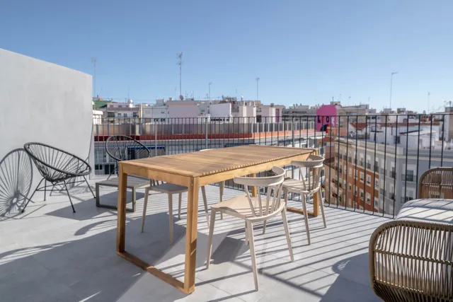 limehome Valencia Calle de San Jacinto