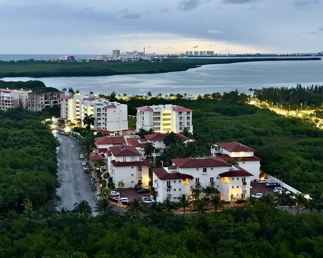 Residencial Isla del Sol