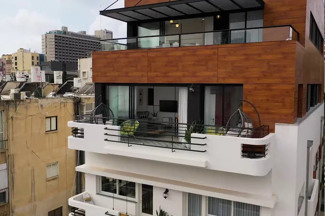 Mr. Ben Yehuda - By TLV2GO