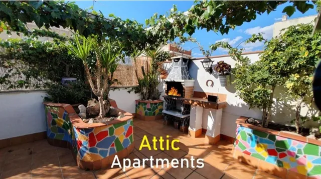 Airport Barcelona, terrace and BBQ. Cruise port 15 minutes