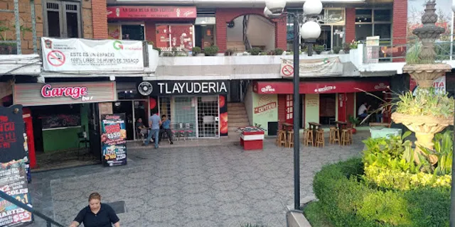 La Capitana Mezcalería