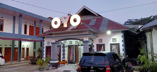 RedDoorz Syariah @ Penginapan Eby Padang