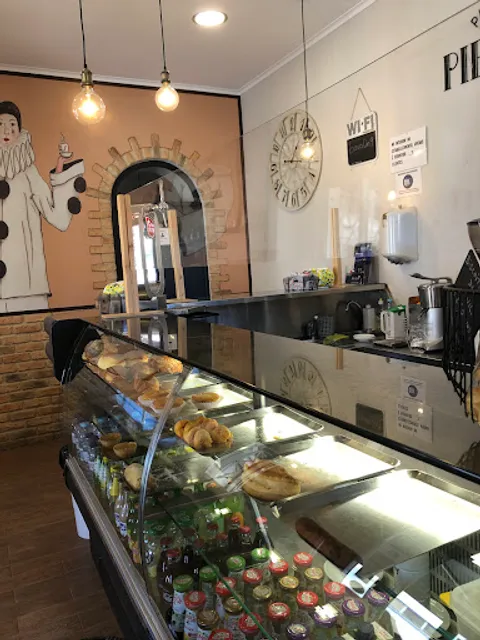 Pastelaria Pierrot - Linhó