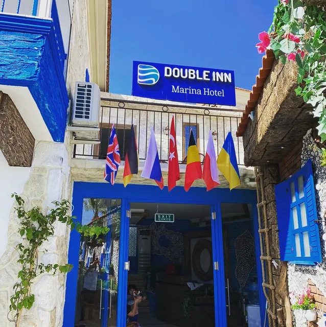 DOUBLE INN MARINA HOTEL